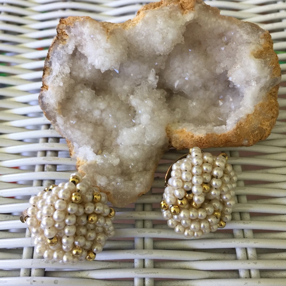 Vintage Retro Pinup Pearl Earrings Costume Jewelry